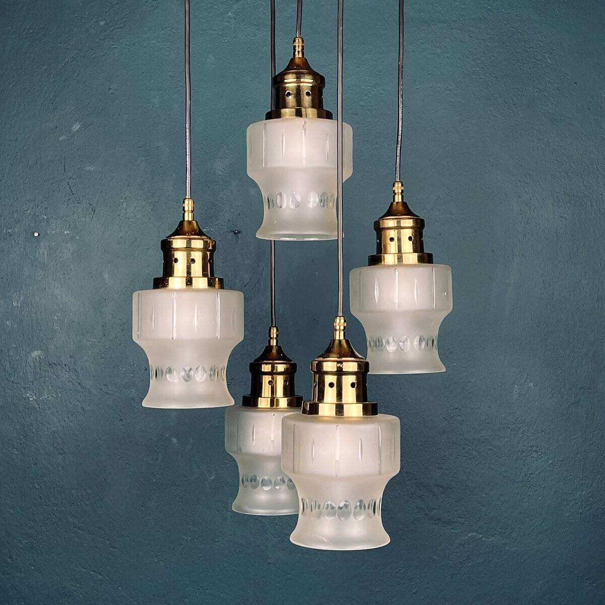 Mid-century glass cascade chandelier, Italy, 1970s.