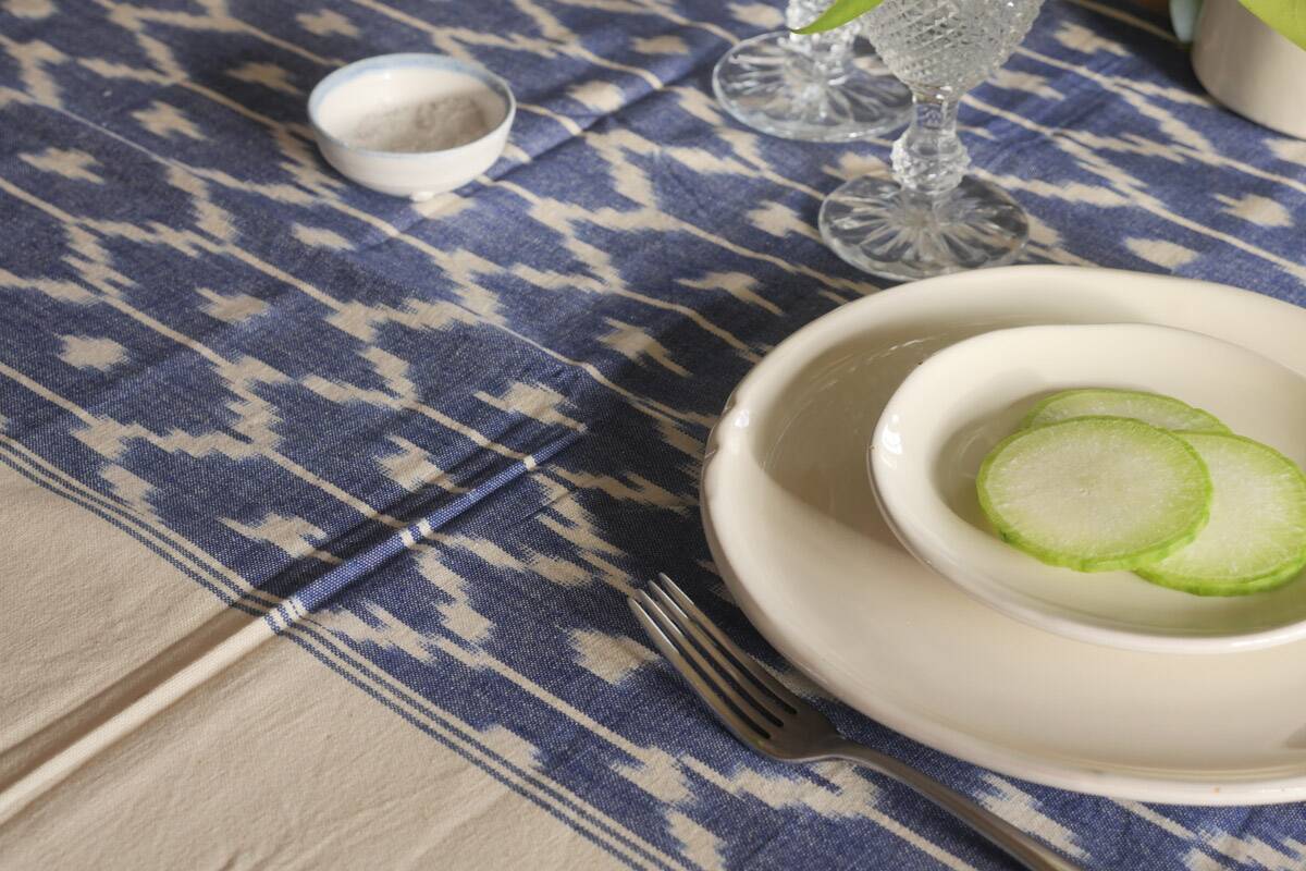 Ikat Bleu Nappe Ou Couverture