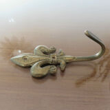 Brass "fleur de lys" hook 30-40s