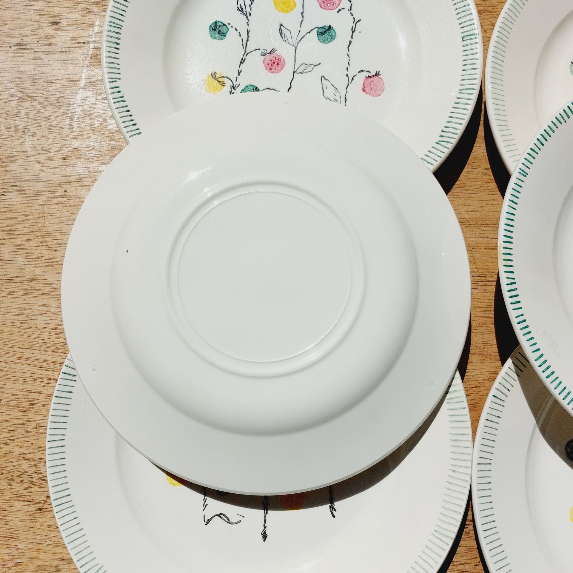 Vintage dinner plates