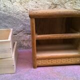 Commode de poupée en rotin
