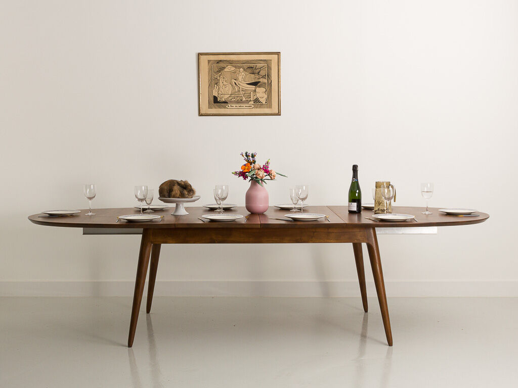 Custom-made solid walnut dining table with 4 extensions, for 6 to 16 people