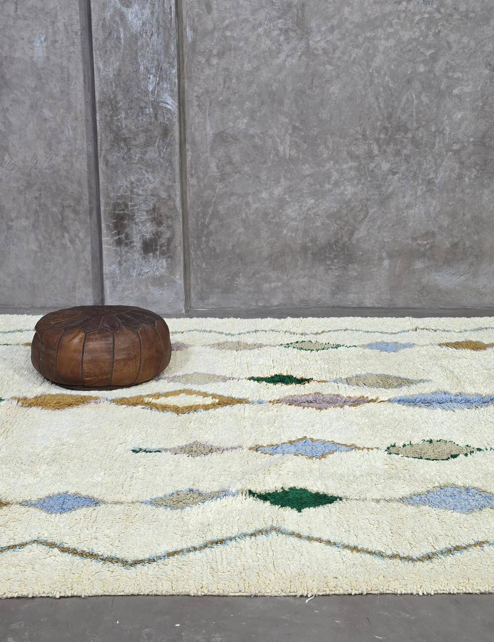 Moroccan Rug Diamond Pattern - 350 x 235 cm