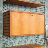 Shelf with string box