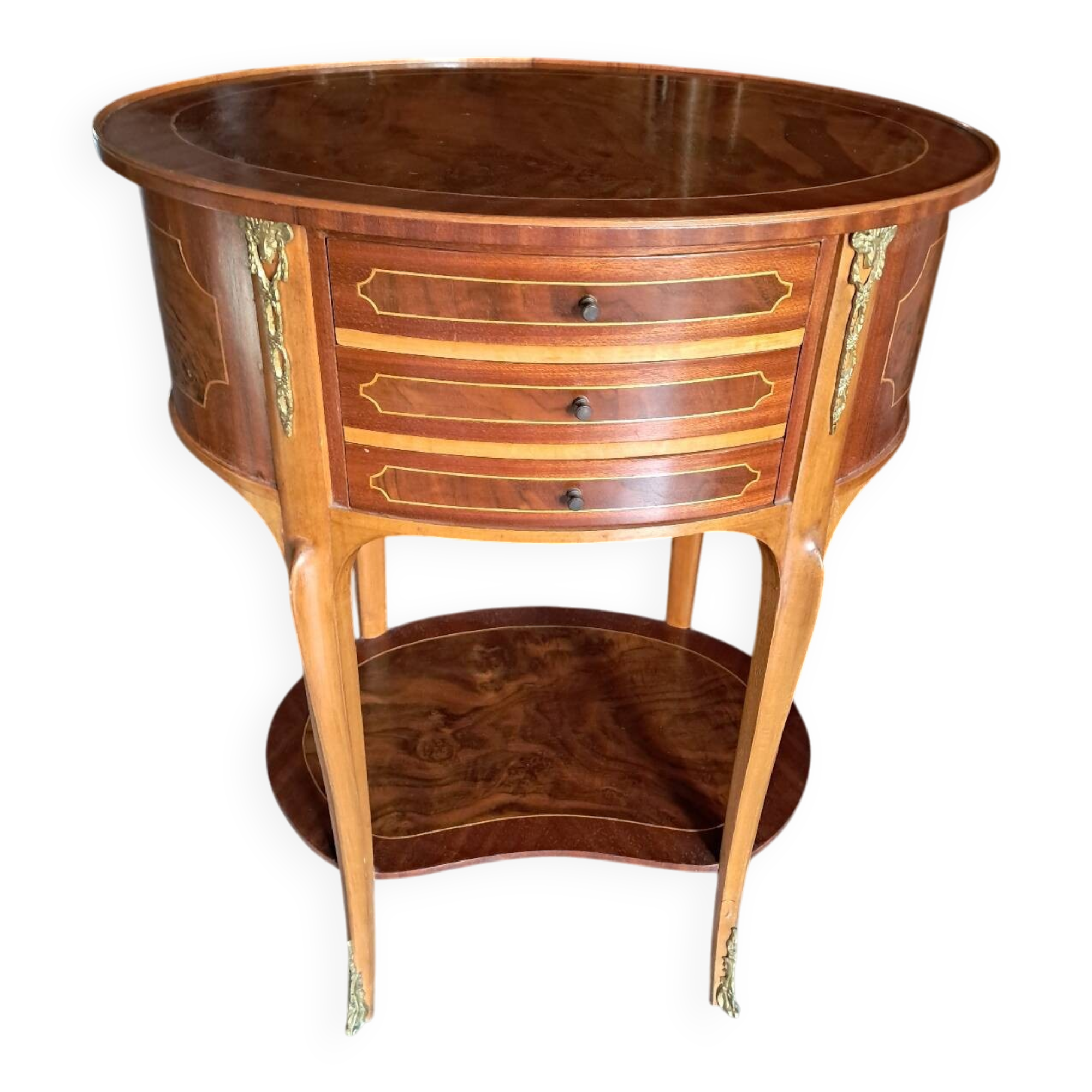 Small coffee table in marquetry.