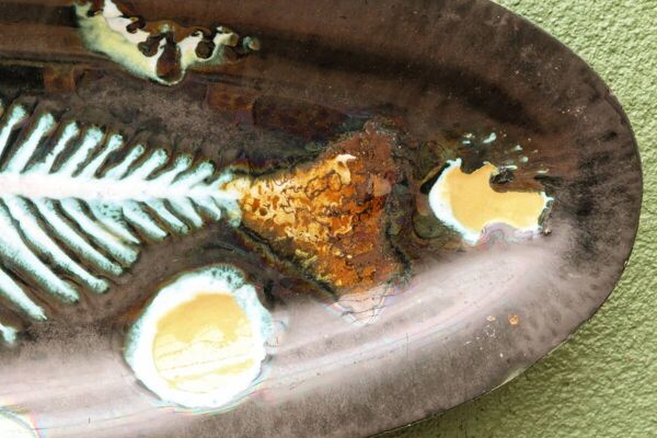 Plat à poisson en céramique de Vallauris signé Humblot, années 50