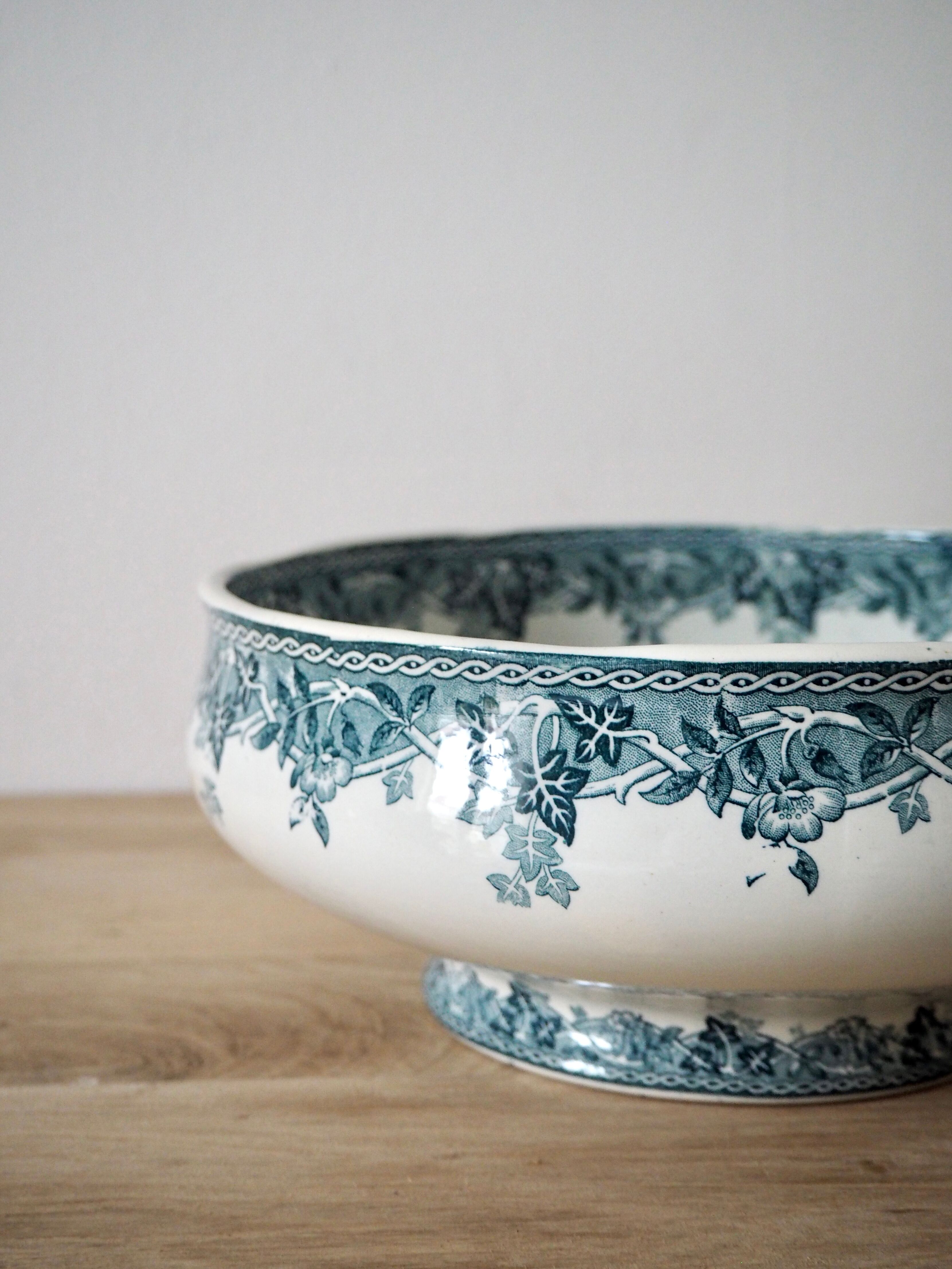 Terre de Fer tureen, summer model