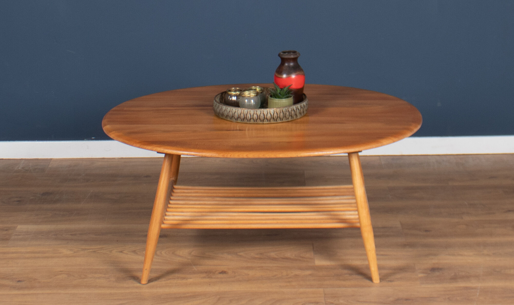 Retro vintage solid elm ercol model 454 supper table, coffee table