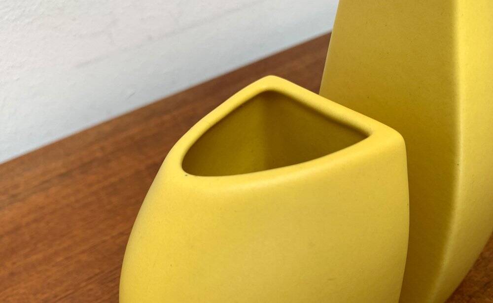 Set of 2 minimalist postmodern Italian vases by Bel Mondo, 1980s.