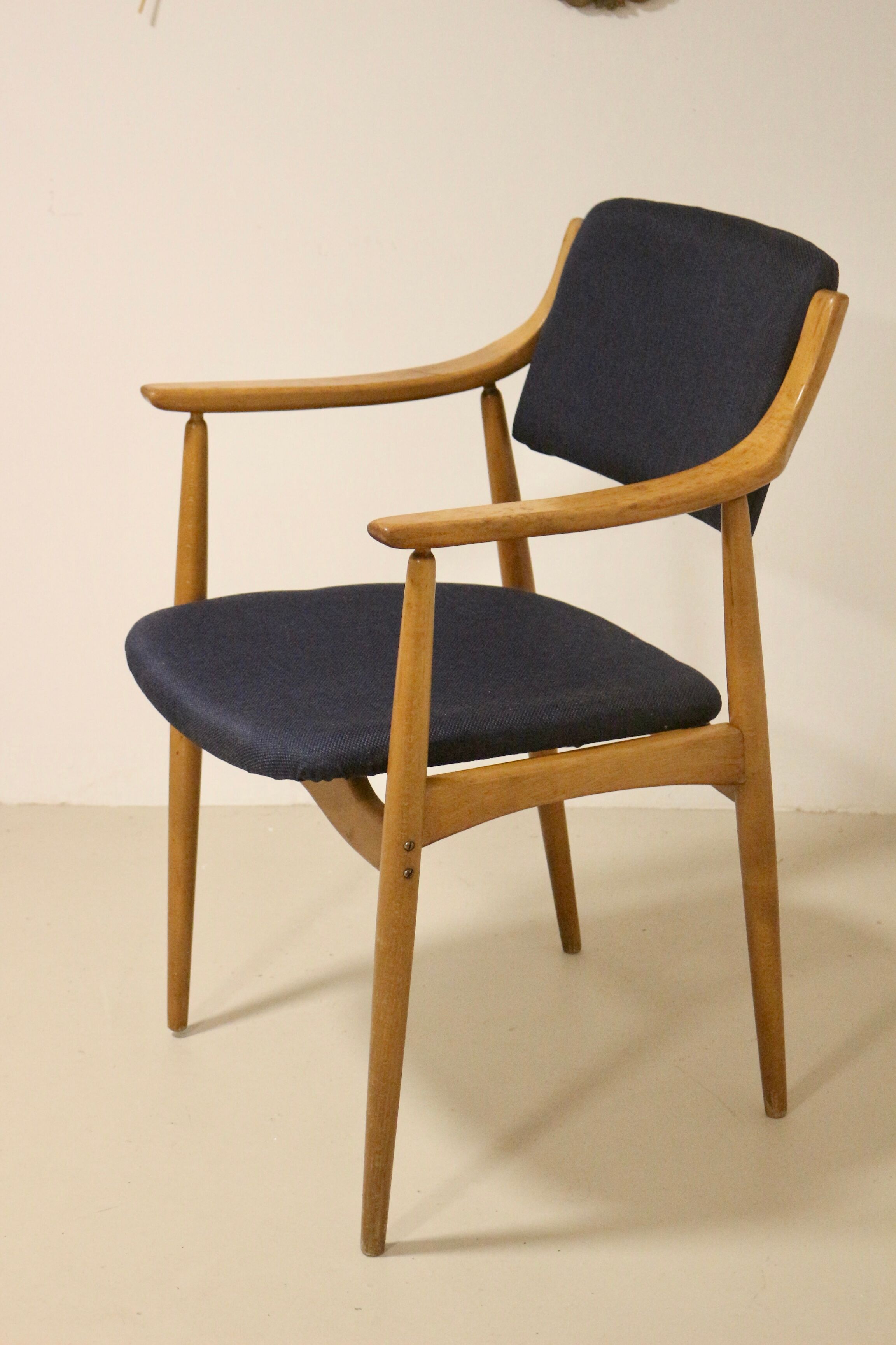 Scandinavian chair 1960 curved armrests