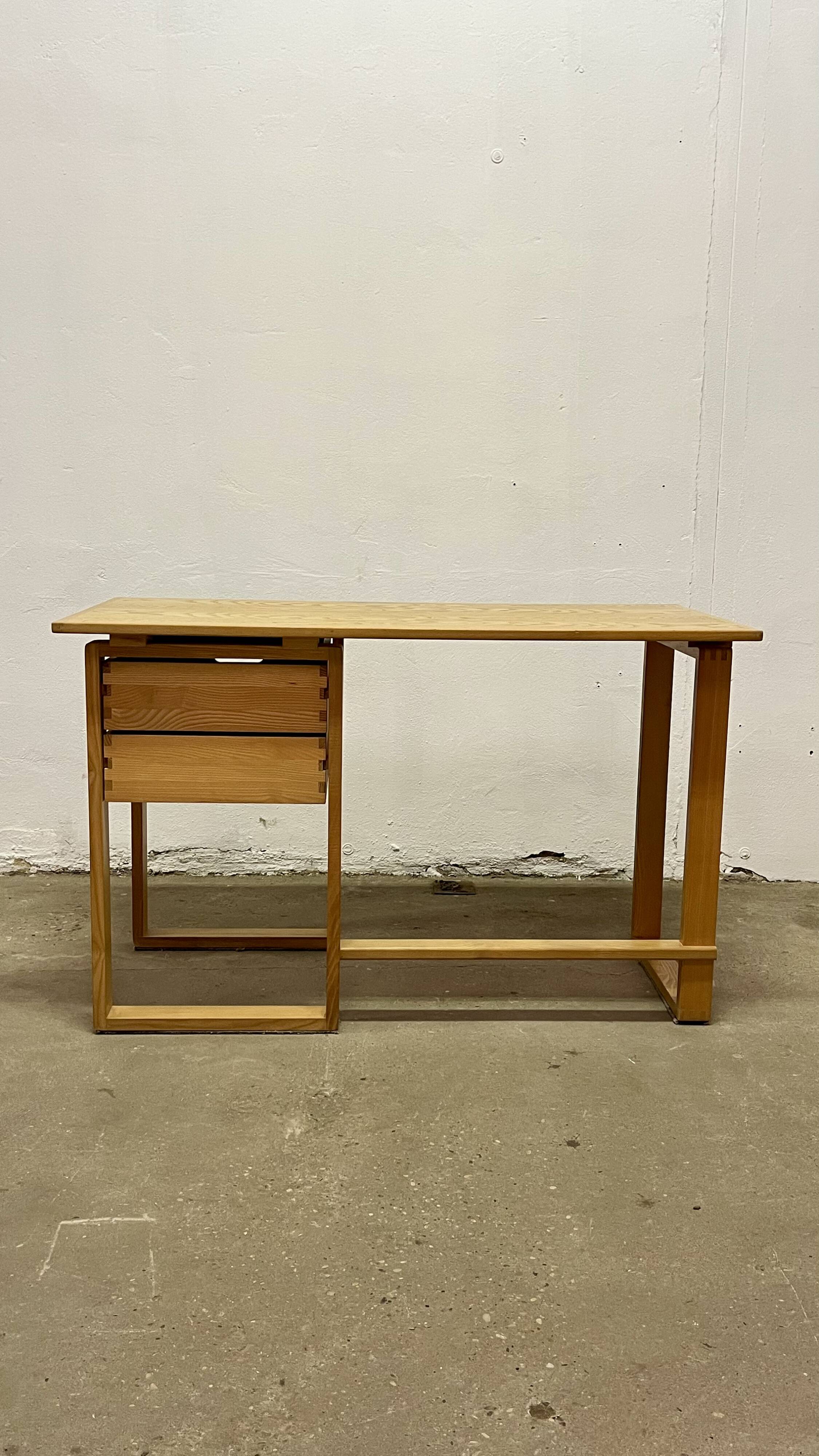 Vintage desk from the 70s/80s.