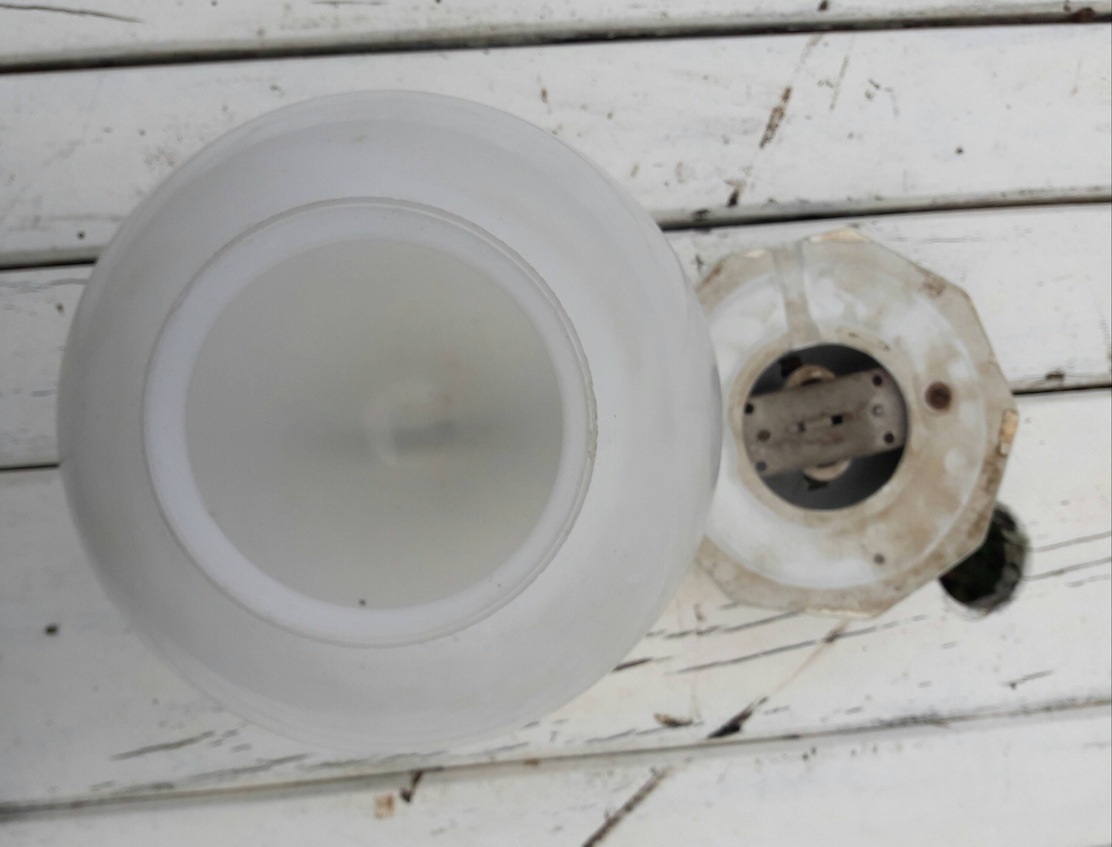 Porcelain ceiling light