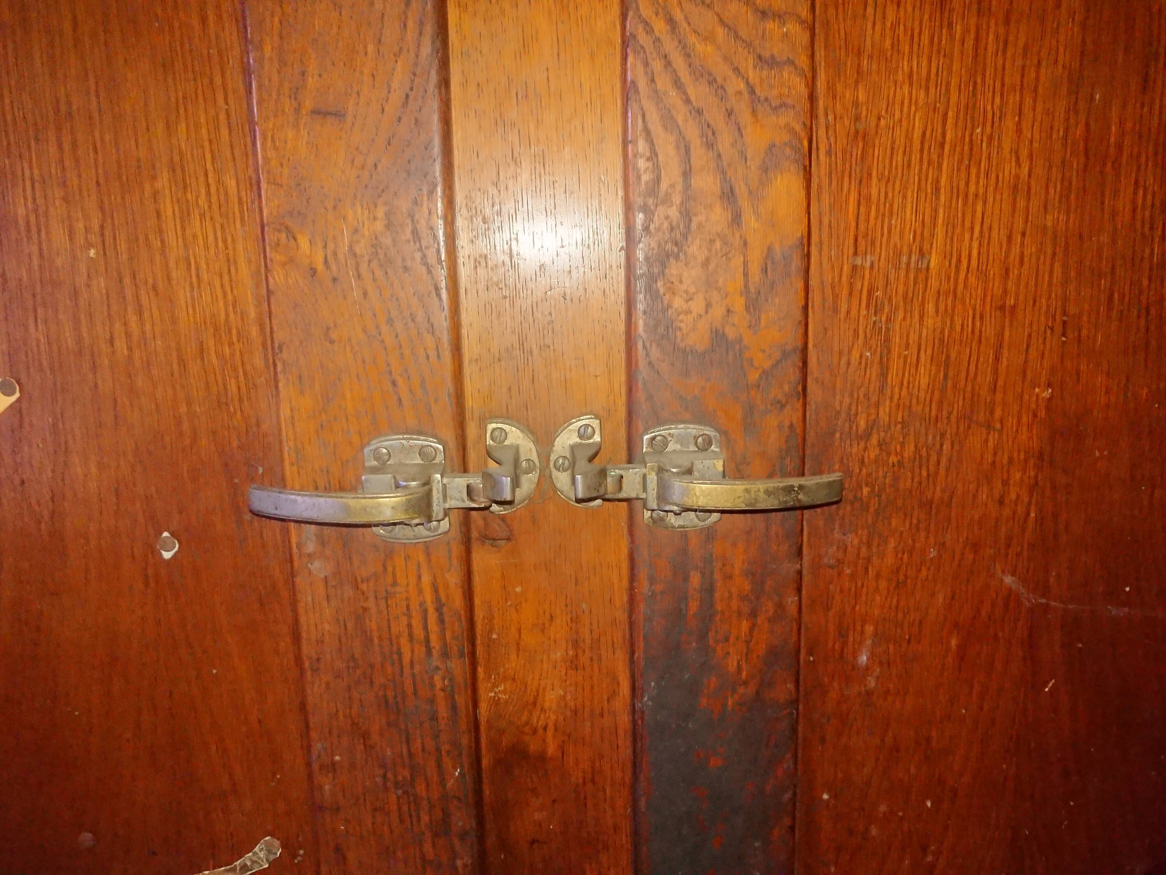 Butcher's refrigerator and ice cream parlor