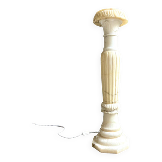 Column, illuminated alabaster saddle