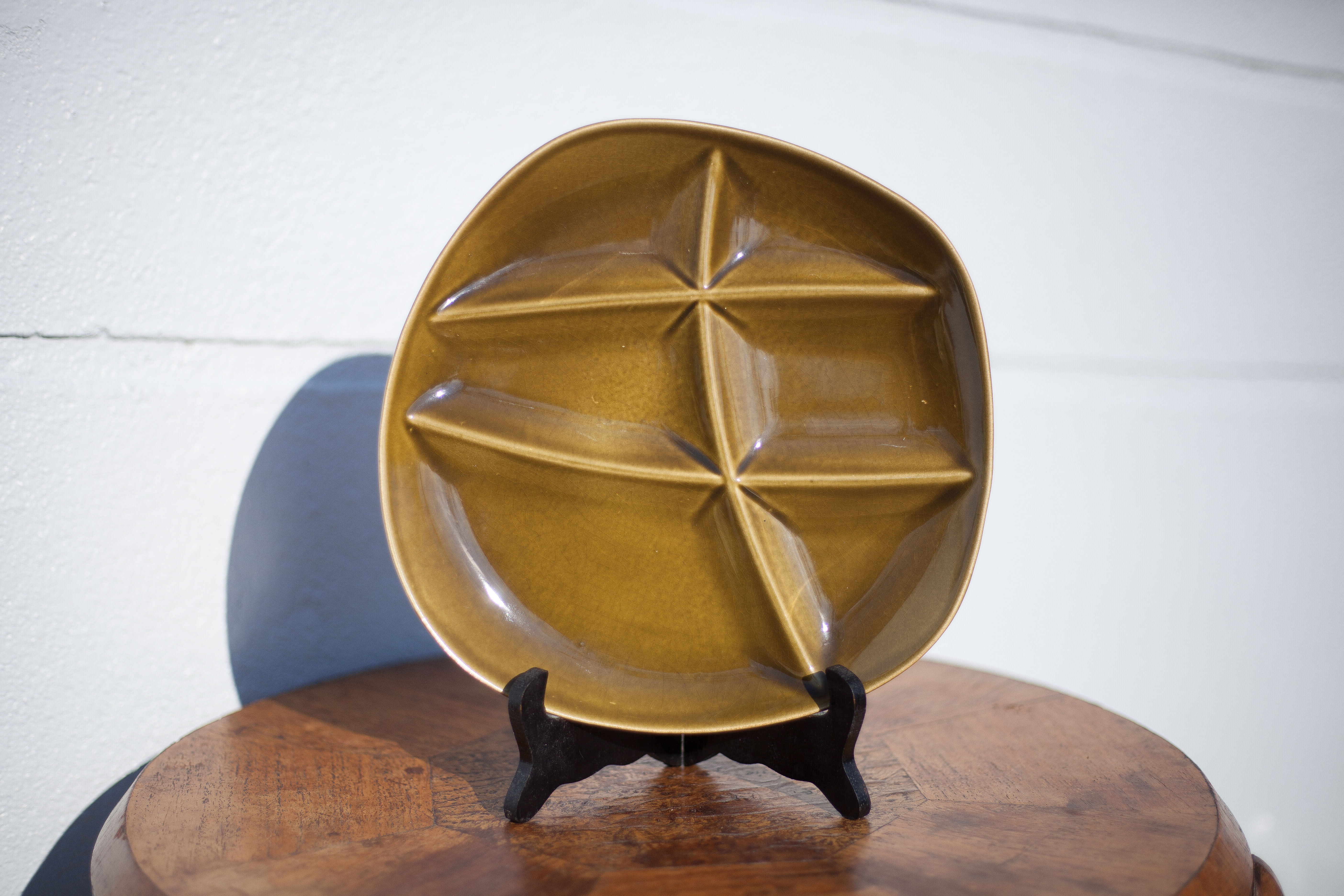 Service plate with ceramic compartment Salins France X 11, cheese plate, green plate