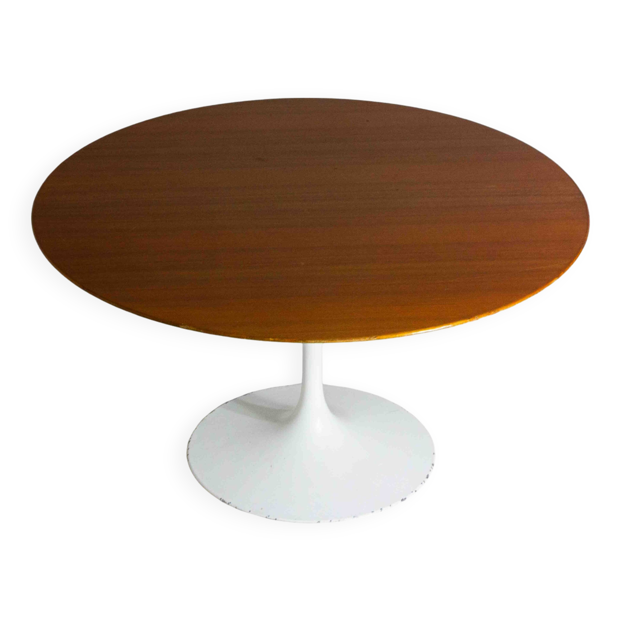 Large tulip table with wooden top by Eero Saarinen, Knoll International 1970s