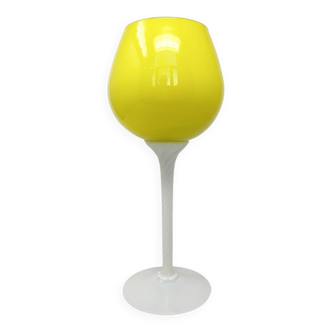 Yellow vase in Empoli opaline