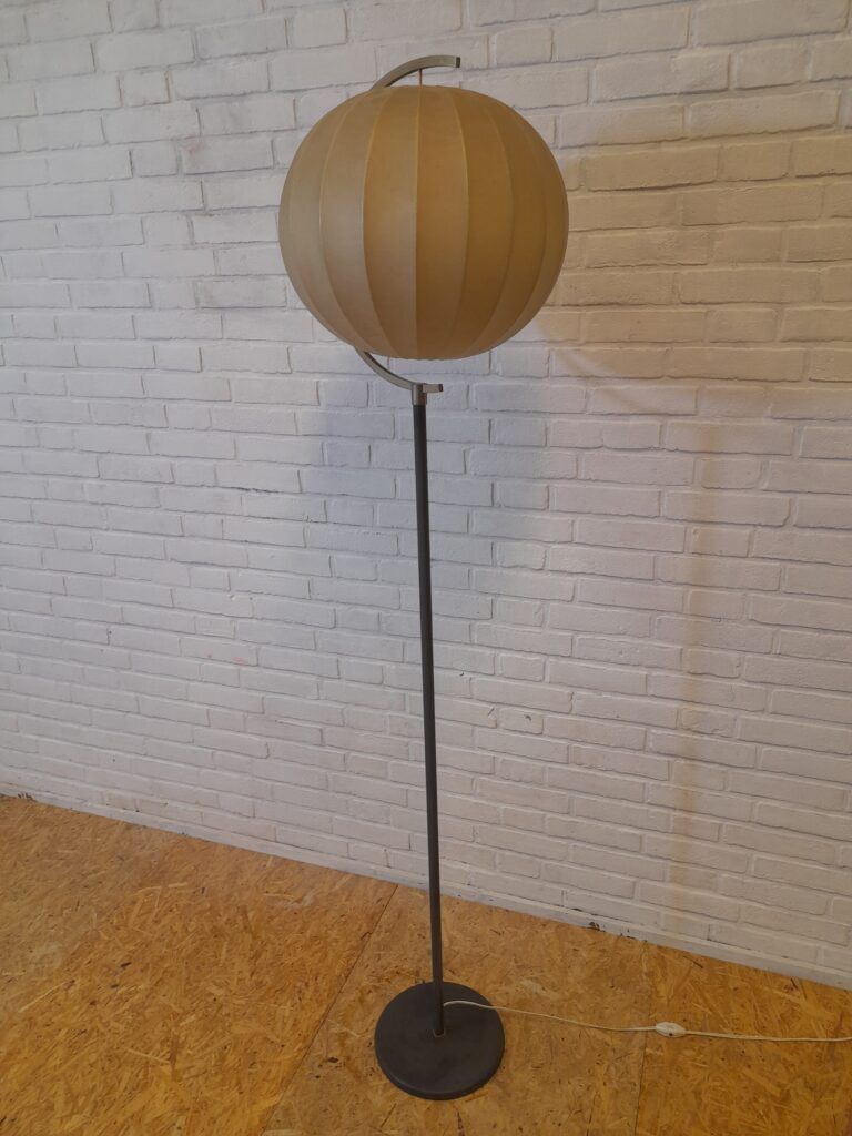 Artiforte Cocoon Floor Lamp