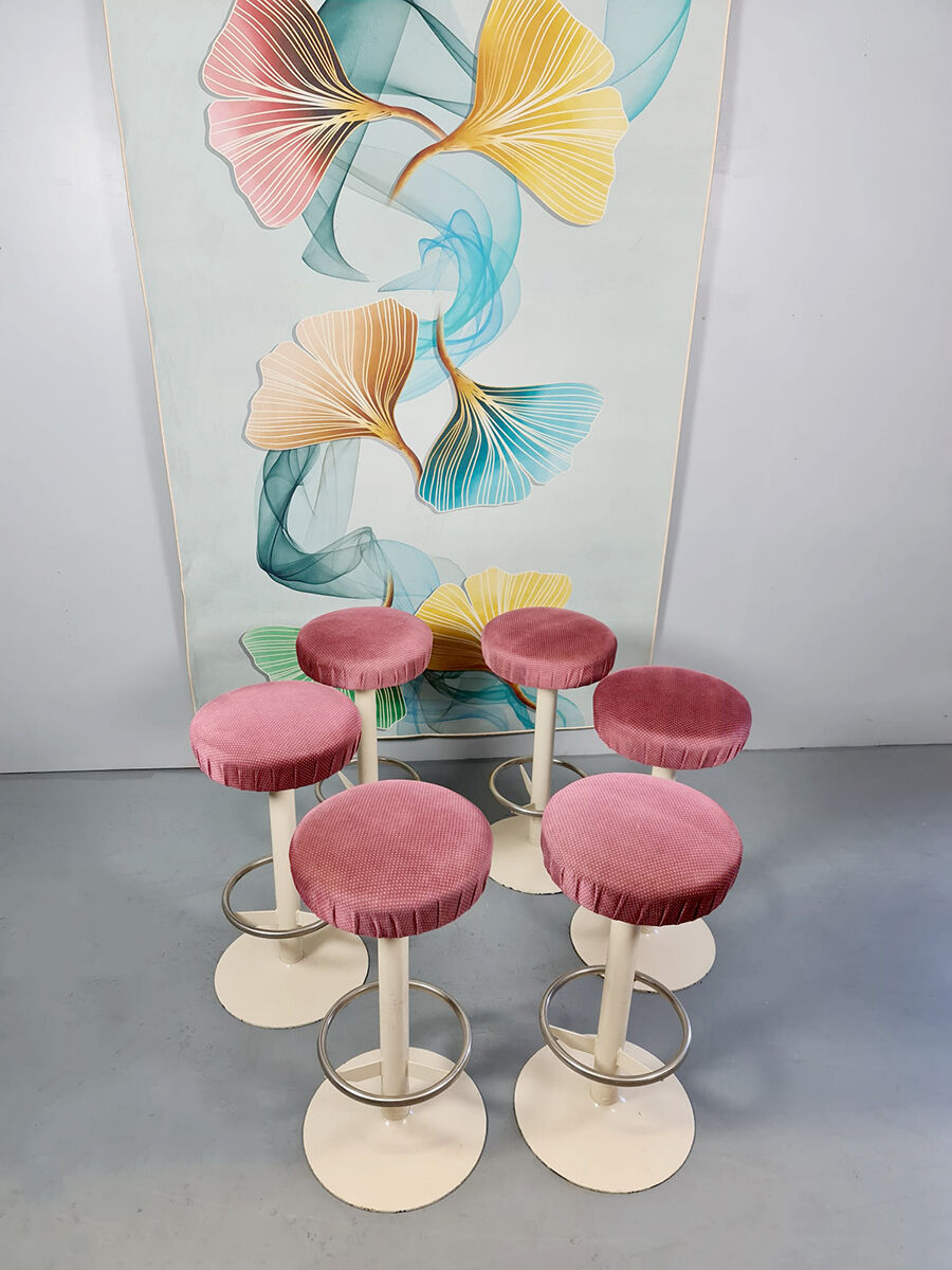 Midcentury design industrial barstools 'perfect pink'