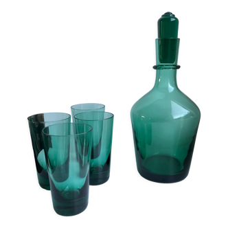 Set of a decanter and 4 design glasses in green glass 70s