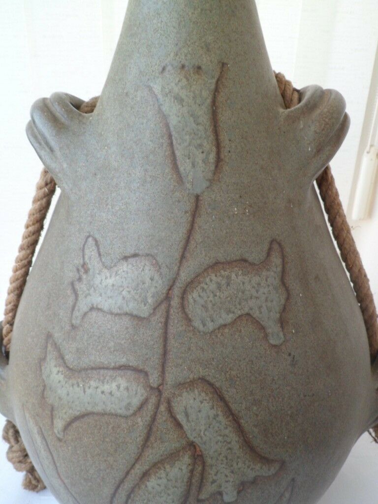 Sandstone jug Pottery of the Grottes Dieulefit