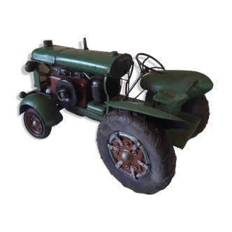 Tractor model