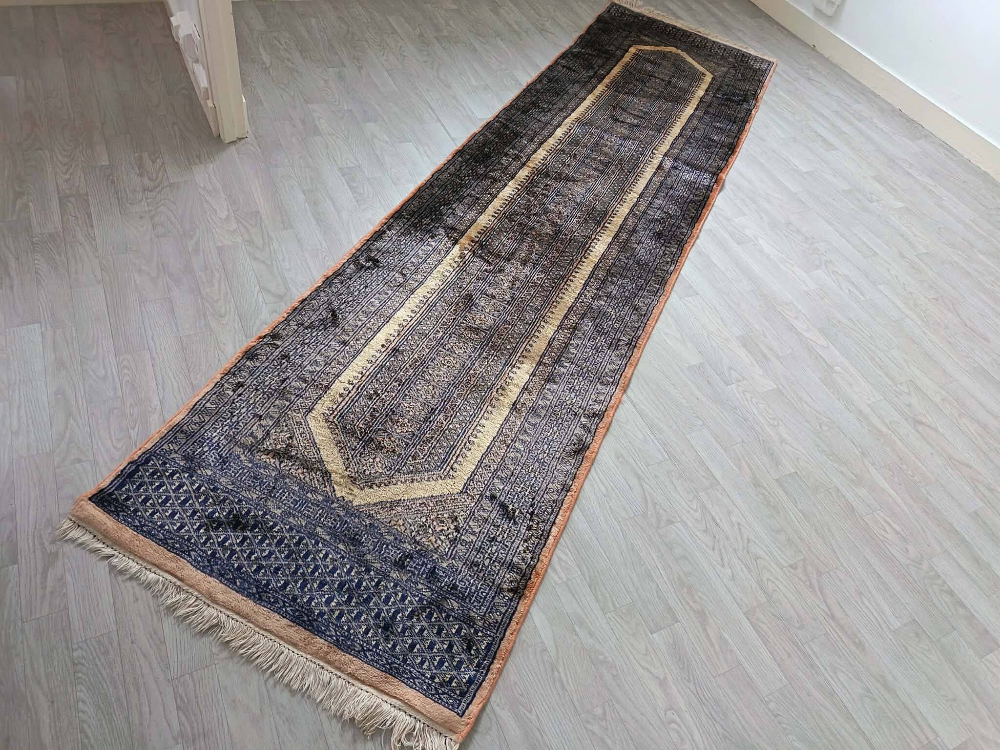 Handmade Pakistani Corridor Rug