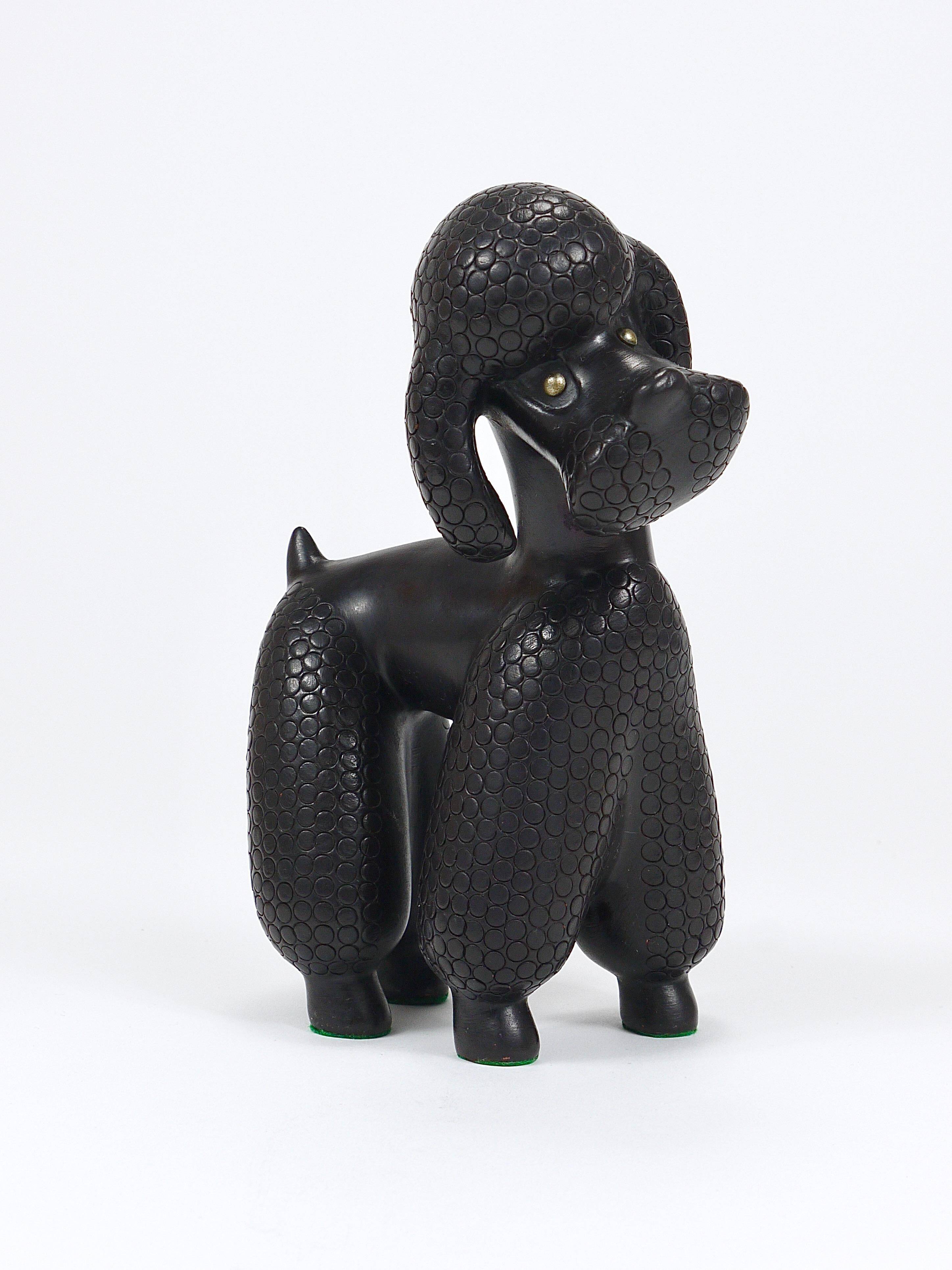 Charming figurine sculpture of a poodle dog by Leopold Anzengruber, Austria, 1950s.