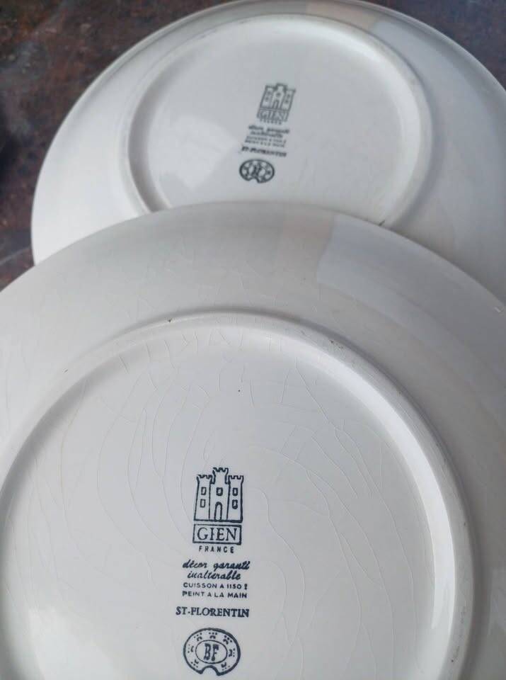 Large vintage Gien St Florentin dish