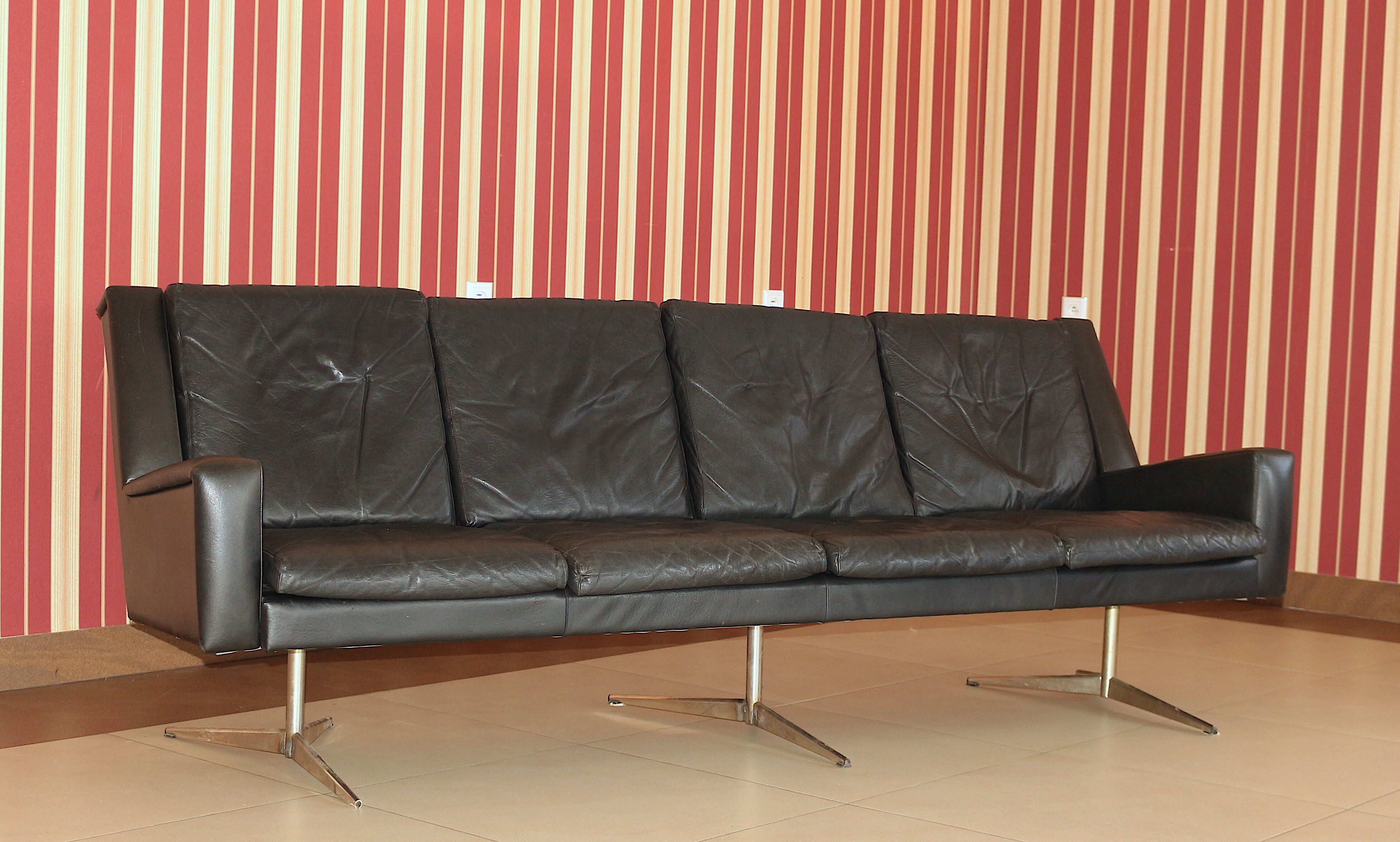 Mid-century danish leather sofa from Skjold Sørensen, 1960s
