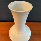 Seltmans Op Art vase Germany in biscuit porcelain from the 1960s.