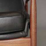 Fauteuil Seal en cuir et teck Ib Kofod-Larsen pour OPE, Suède, années 1960.