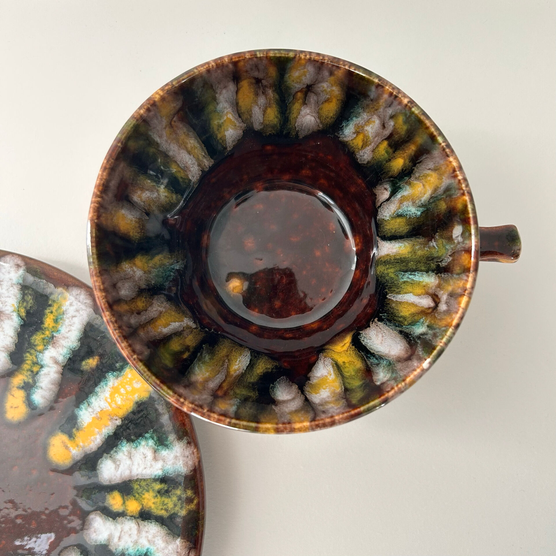 Unique cup and saucer set