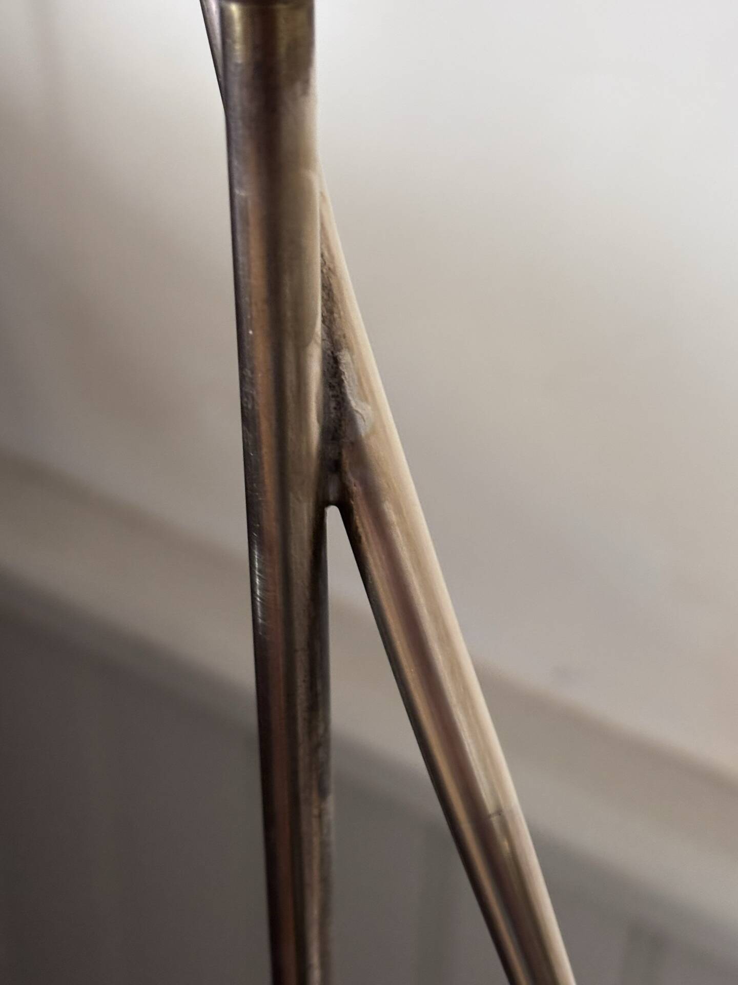 1950s Modernist Floor Lamp with Reading Light, brass and filigree glass.
