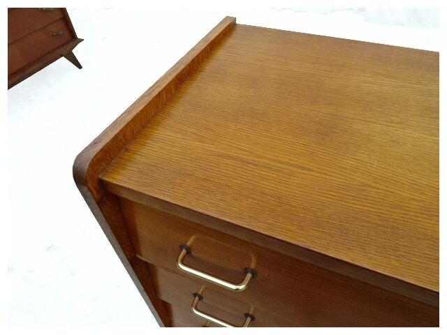 Dresser vintage 1960
