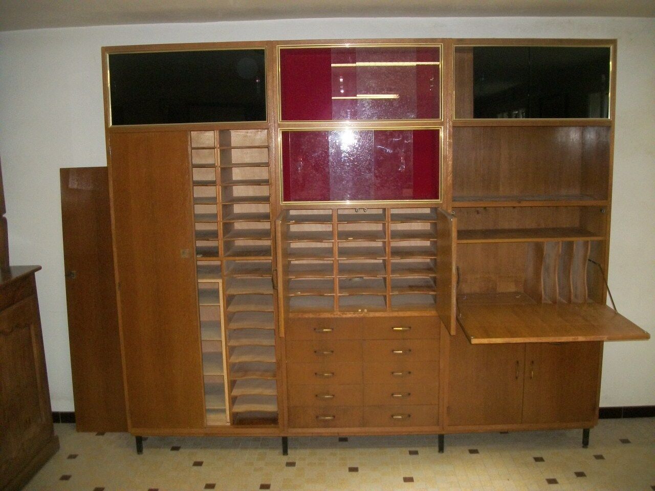 Library secretary adjustable