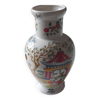 Vase en faience chinoise