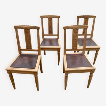 Set of chairs