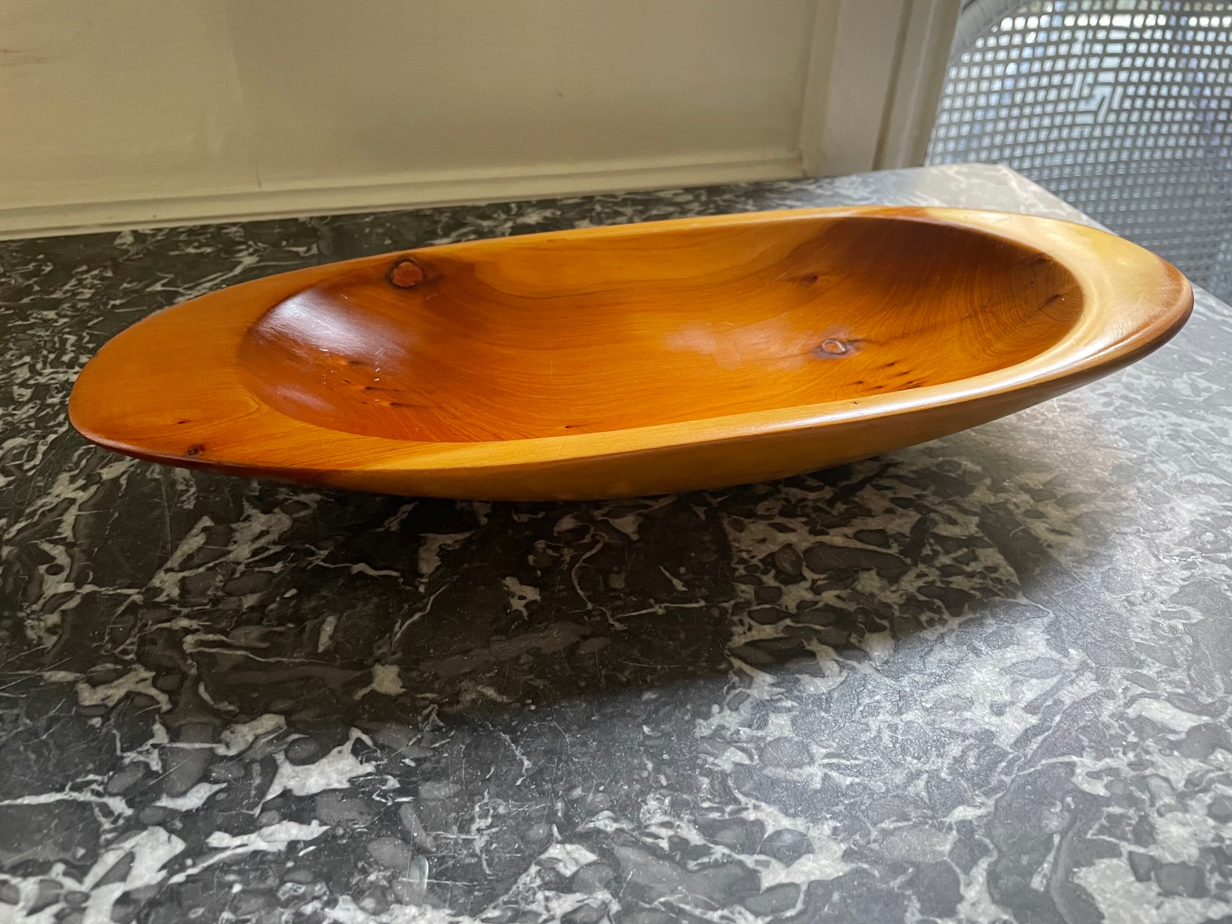 Oval wooden dish