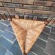 Tabouret triangulaire style Charlotte Perriand
