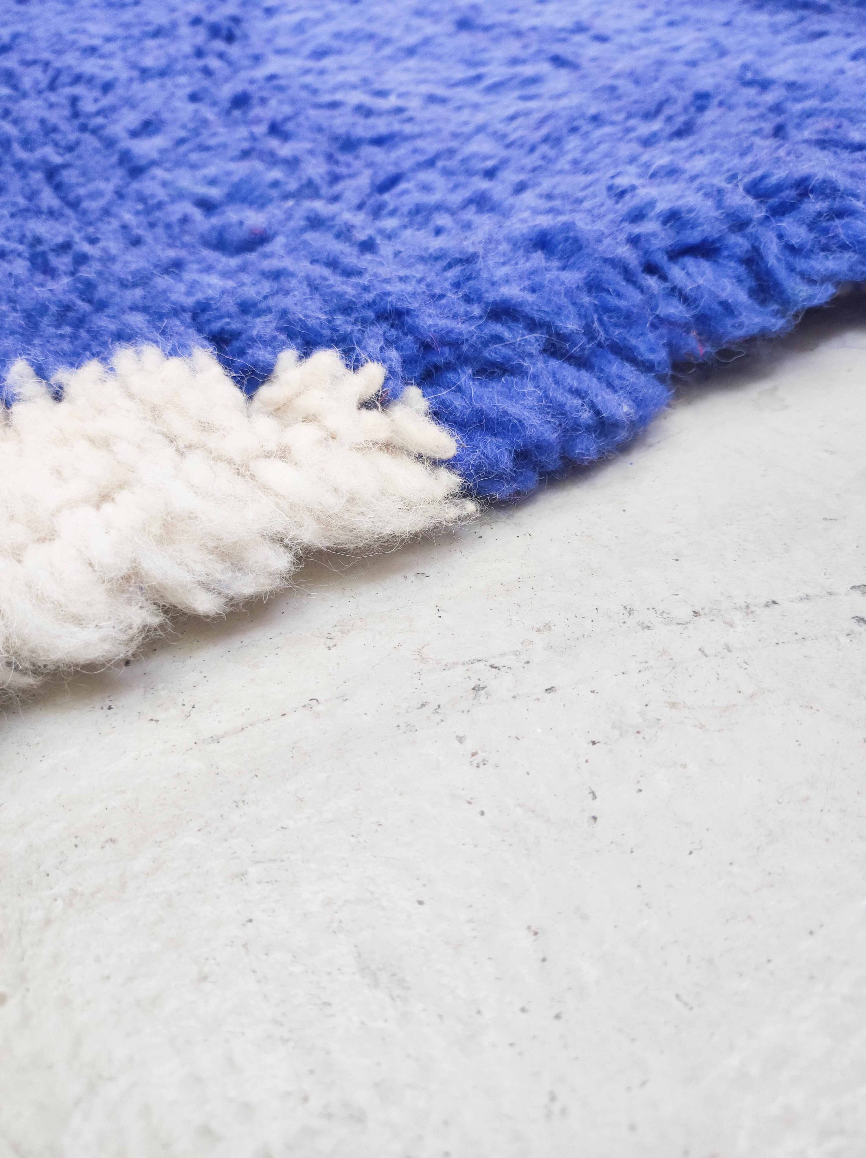 Colorful Boujaad Moroccan Berber rug 2.90x2.05m