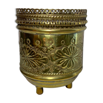 Small tripod pot cover in golden brass early twentieth century