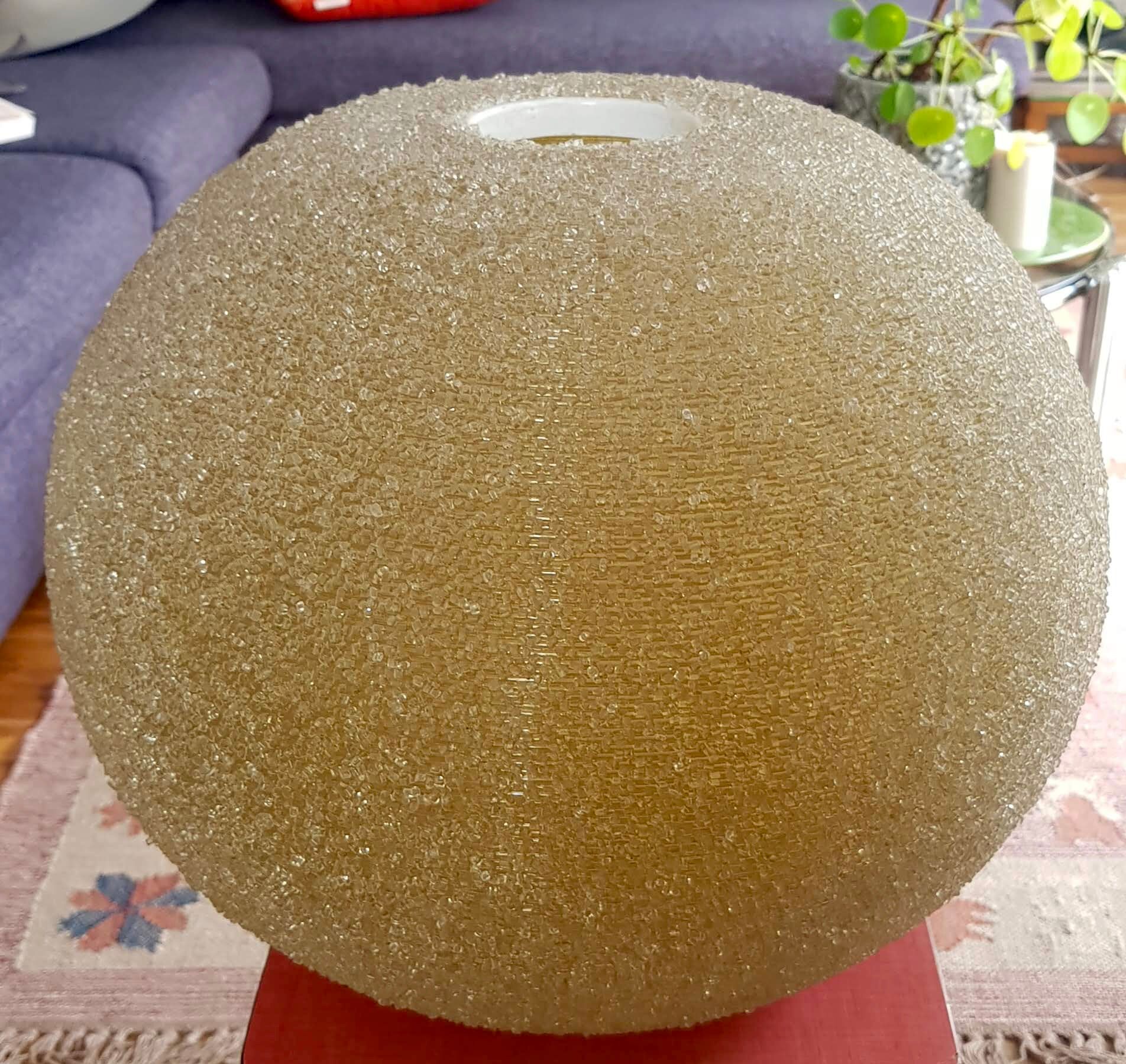 Suspension form ball 70s plastic