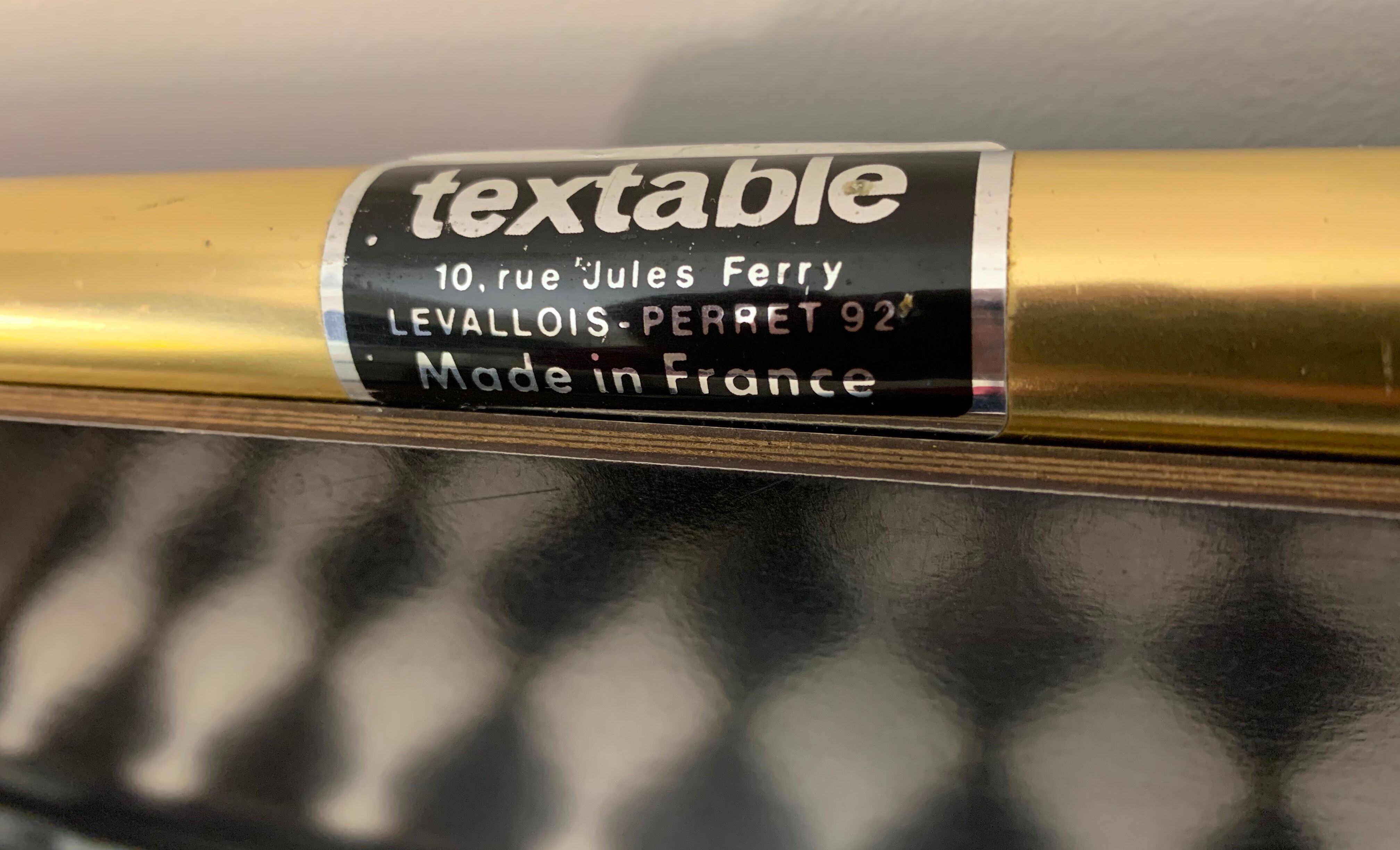 Textable vintage dessert side table