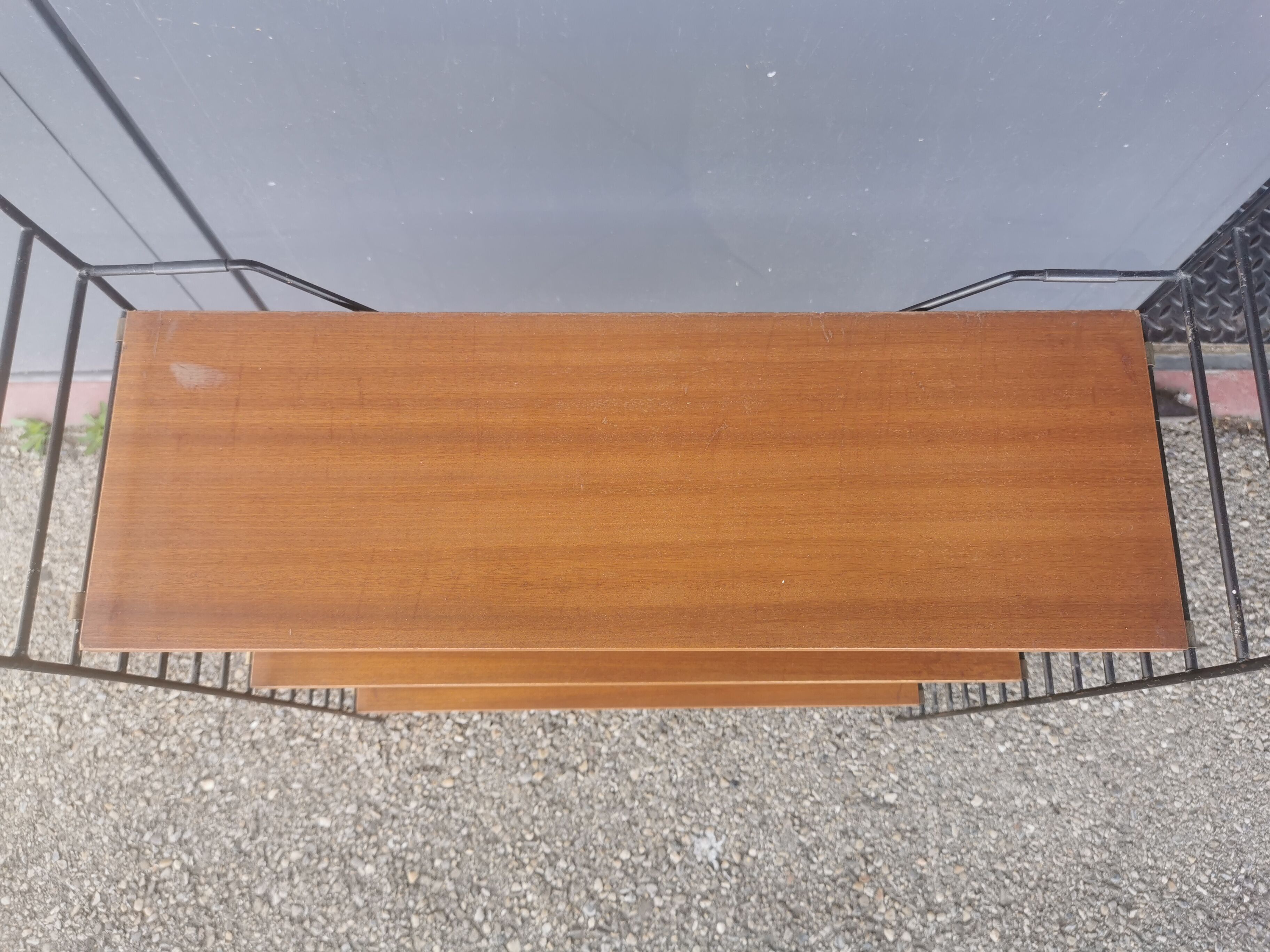 Etagère String sur pieds