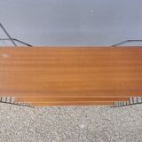 String shelf on feet