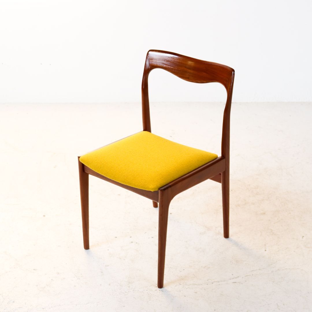 Set of 4 Mid-Century Teak Dining Chairs by AWA Netherlands 1960s