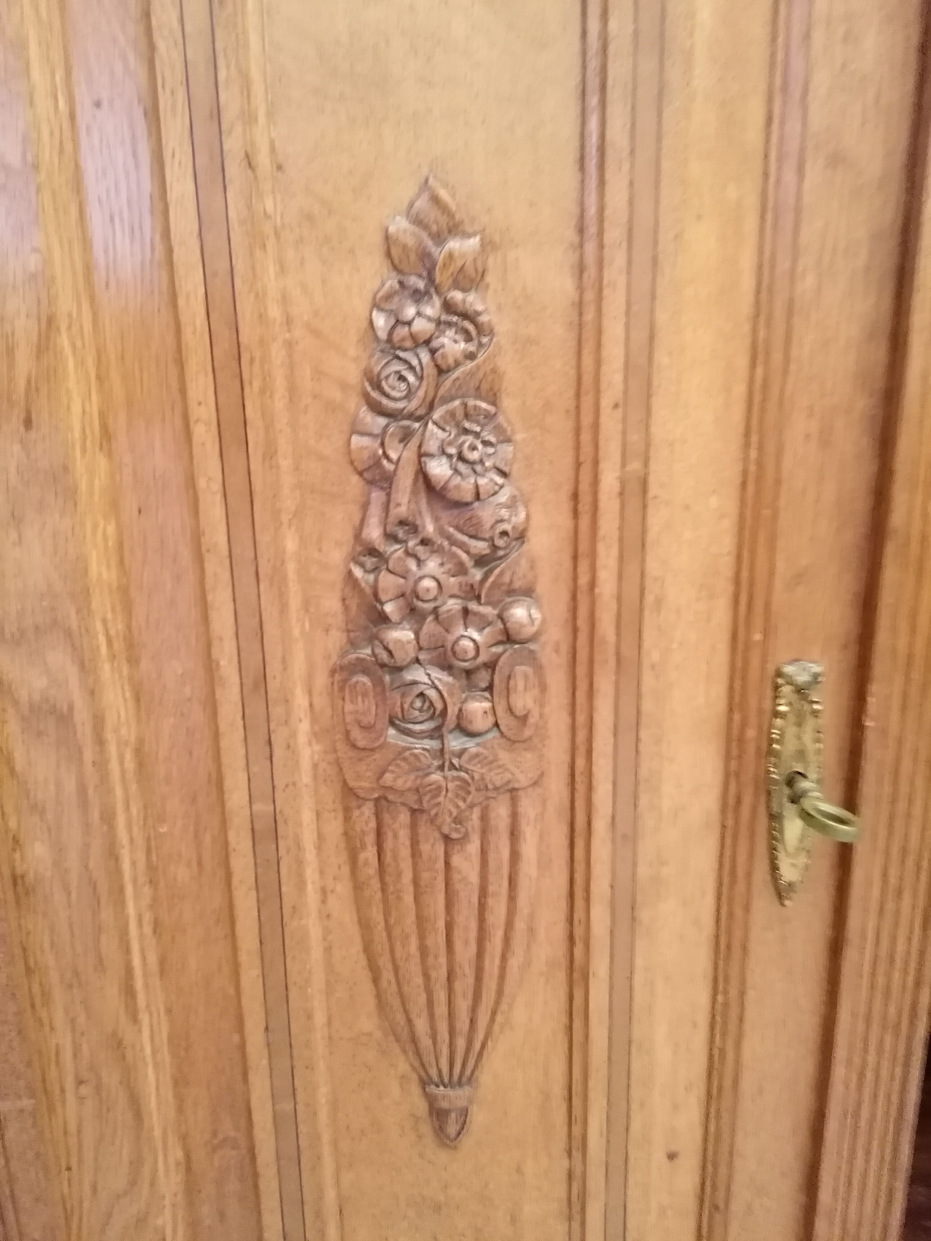 Low sideboard with mirror