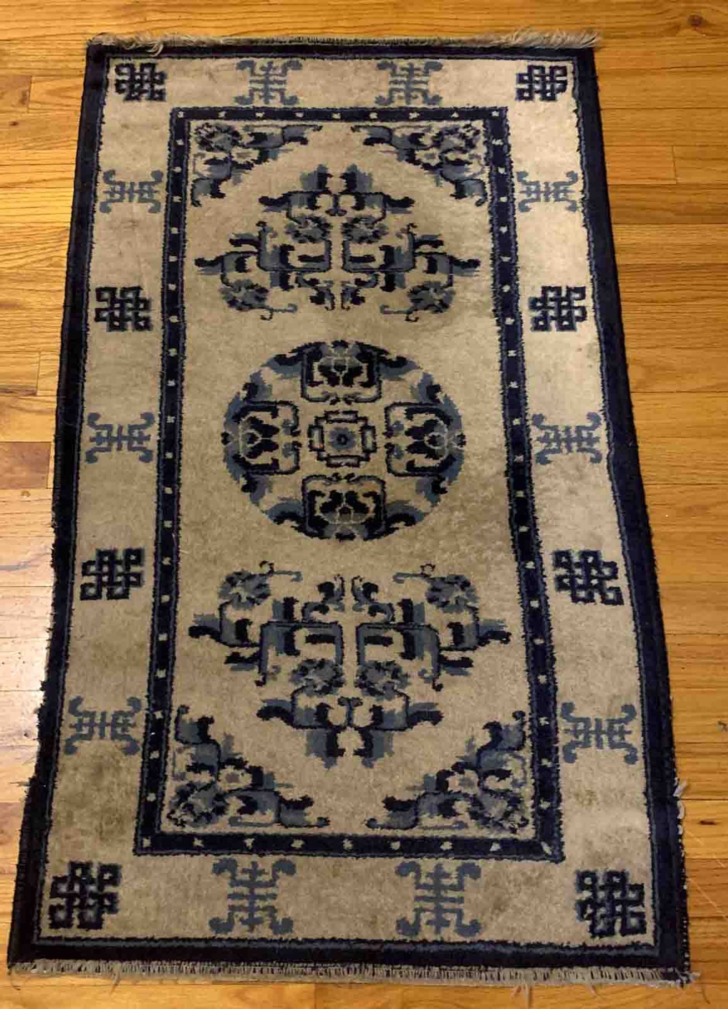 Ancient Chinese Carpet Handmade Peking 67cm x 119cm 1900s
