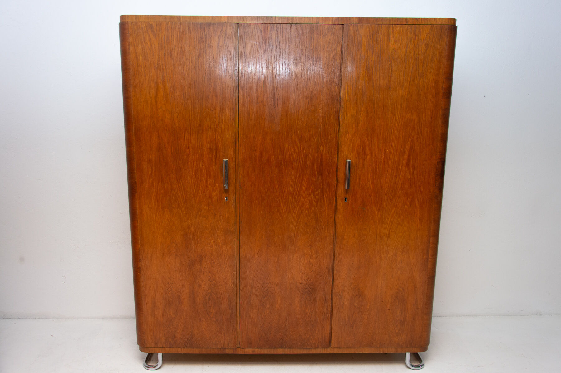 Armoire Bauhaus par Vichr & spol, années 1930, Bohême